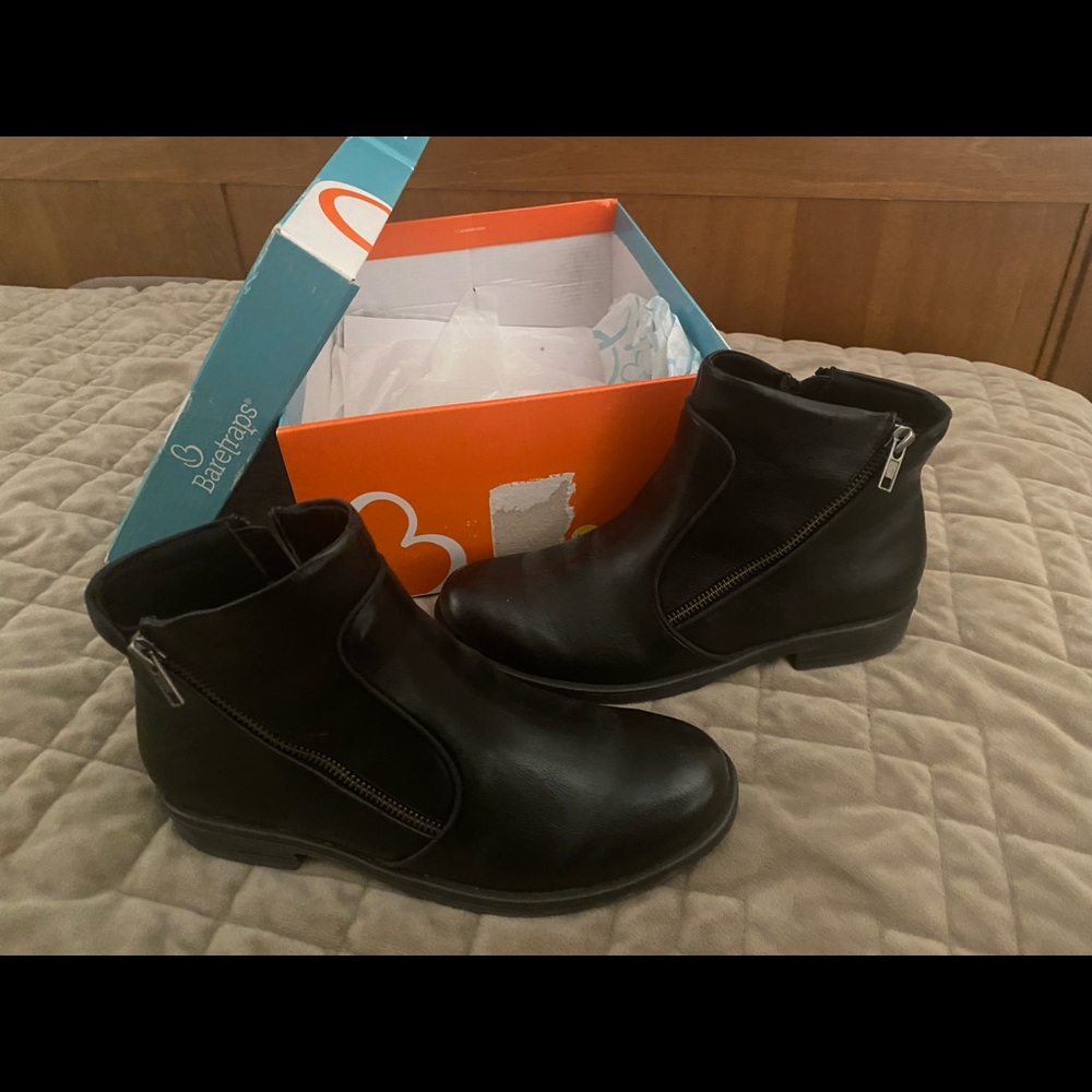 Baretraps ankle comfort boots size 7 black